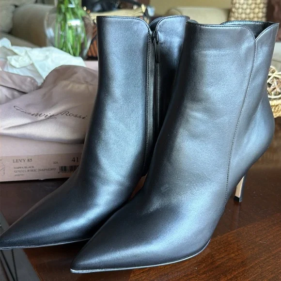GIANVITO ROSSI Black Leather Ankle Booties Shoes Heels Women’s EU 41 NWT - Picture 10 of 12